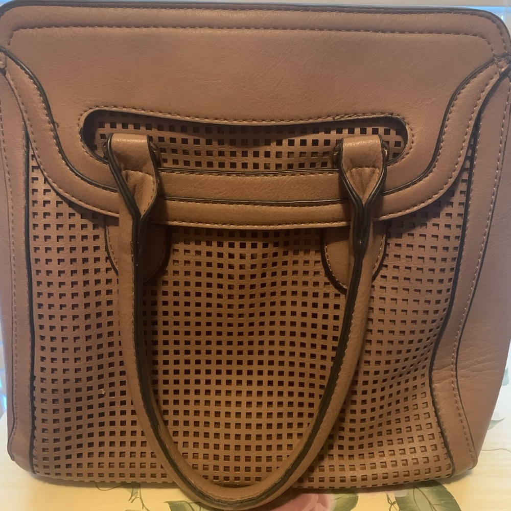 Tan tote